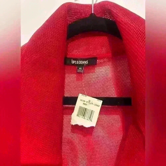 Size XL Ups & Downs Red Blouse - Picture 3 of 4